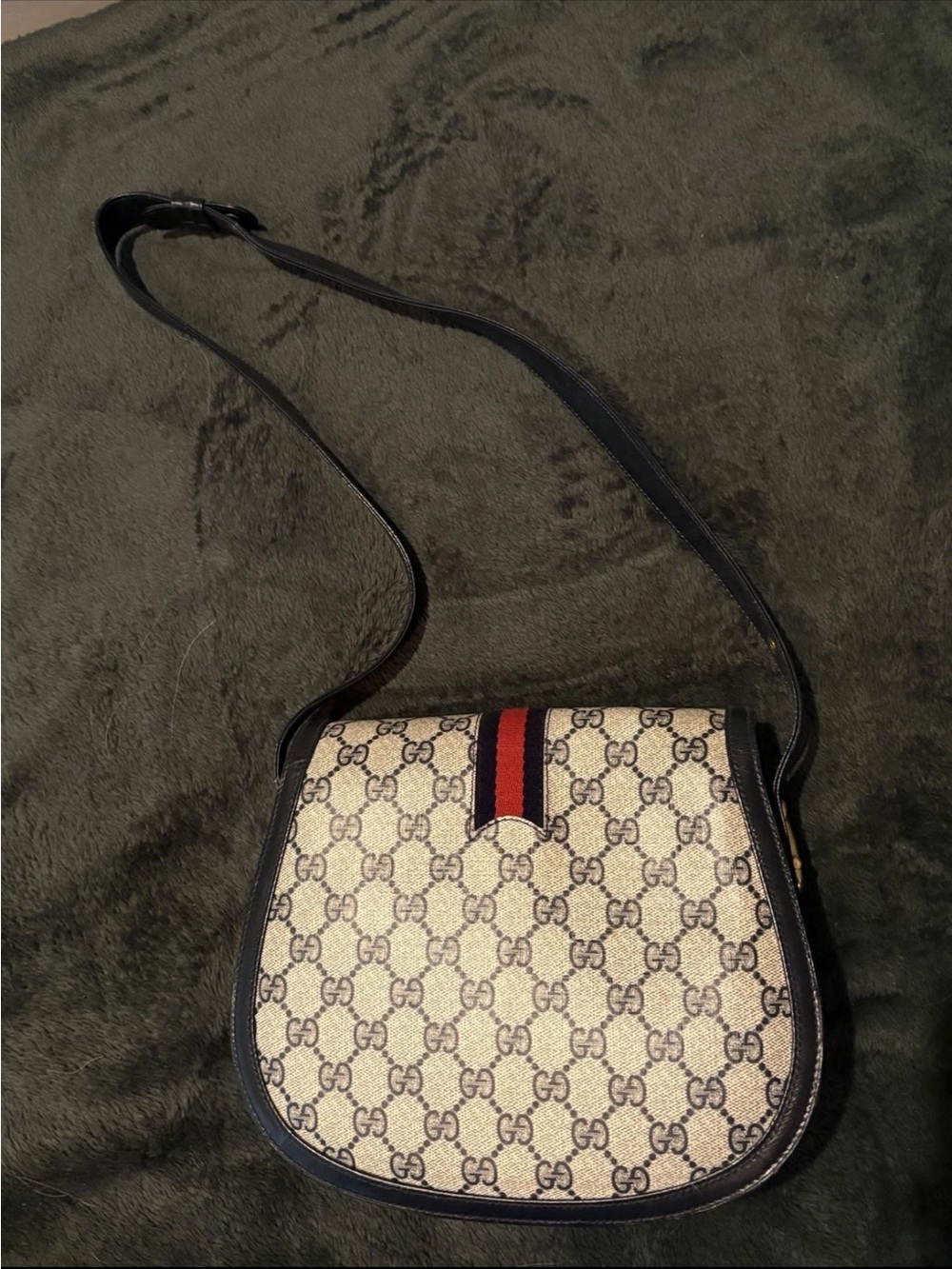 Vintage 80s Gucci GG Monogram Navy Crossbody Bag Web Stripe Gold Key Clasp - Picture 3 of 13